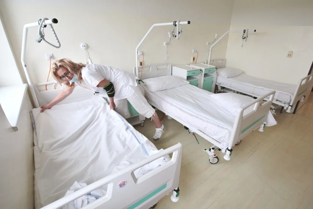 Pacienti Nemocnice následné péče Svatá Anna v Plané konečně dostali moderní polohovací postele