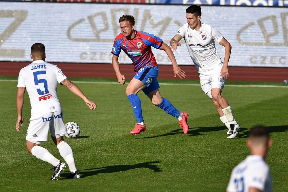 Plzeň porazila Baník 2:0