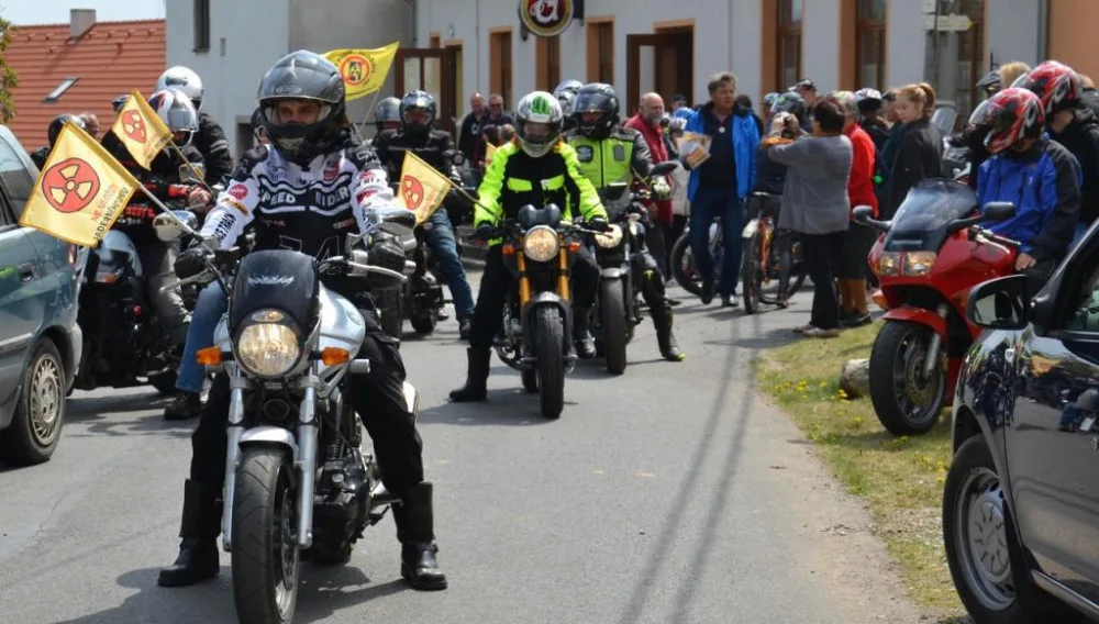 Proti zřízení úložiště vyhořelého jaderného paliva se na Klatovsku konají každoročně protestní akce. Zúčastňují se jich lidé z obcí ze širokého okolí