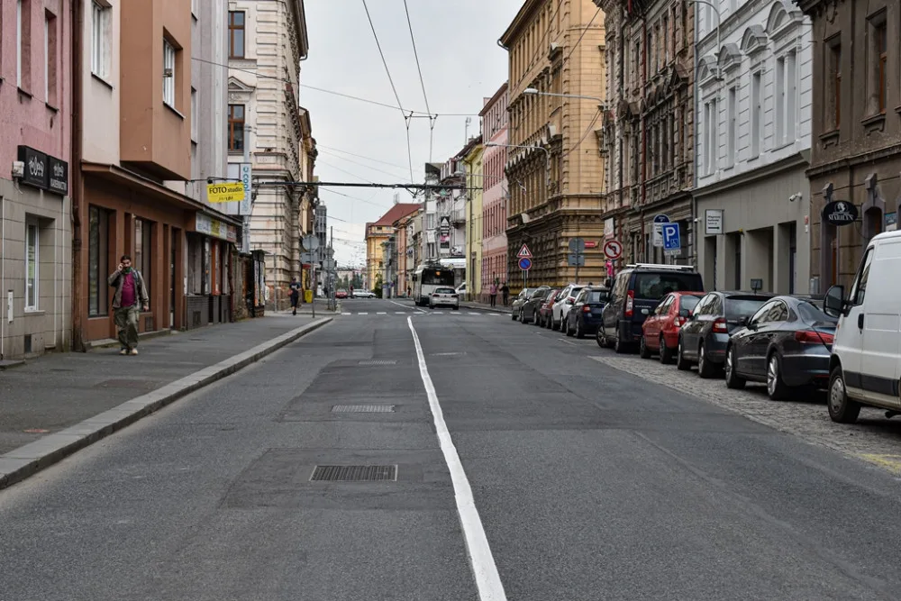 Během letních prázdnin projde opravou Tylova ulice v úseku Koperníkova – Skrétova.