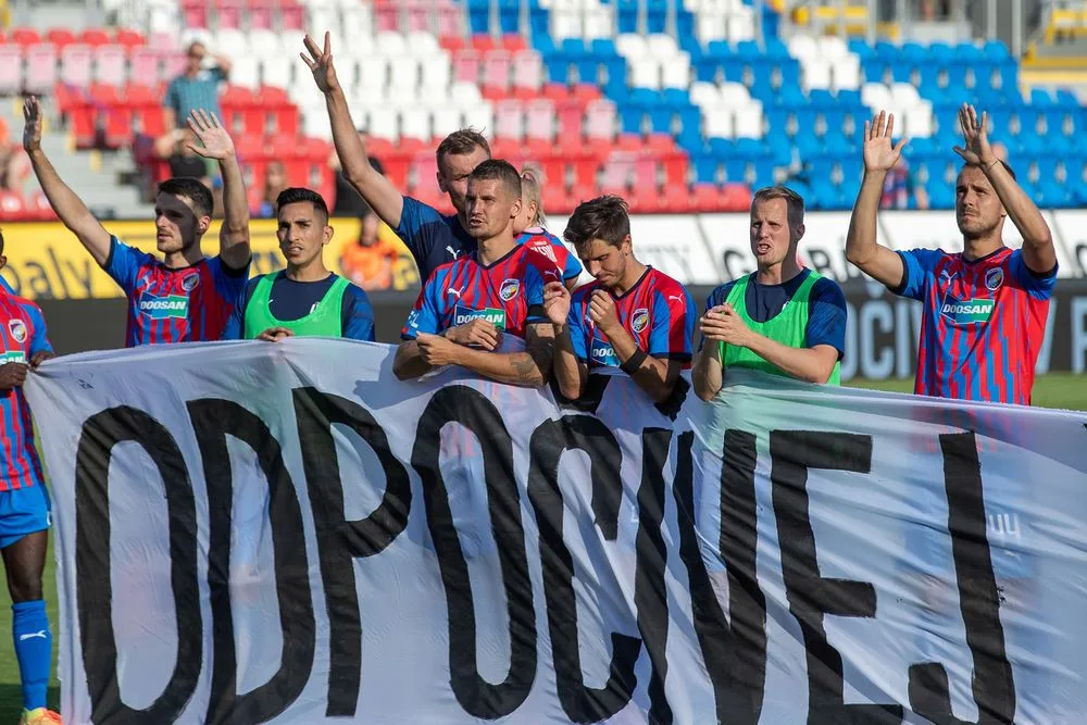 FC Viktoria Plzeň porazila doma Spartu 2:1