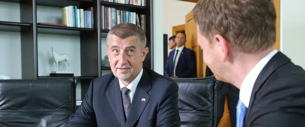 Stát chce dát dvě miliardy na reklamu na dovolené v médiích