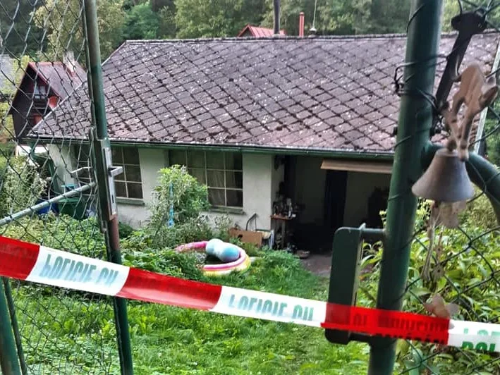 Muži se poprali v této chatě v Kožlanech