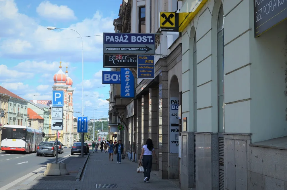 Město už má návrhy, jak zatočit s vizuálním smogem, bude to ještě běh na dlouhou trať