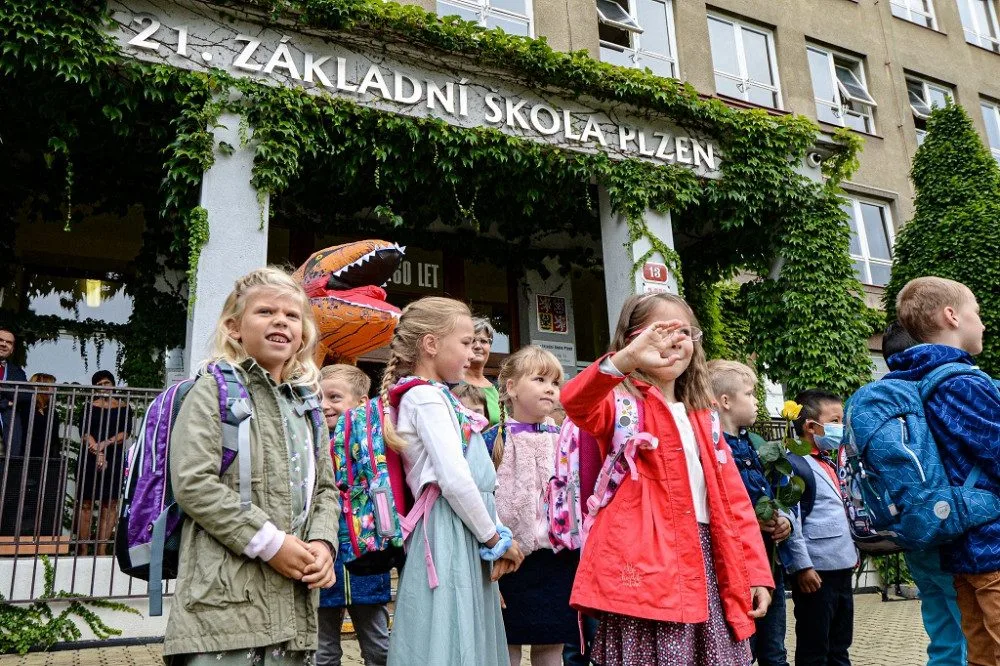 Do plzeňských škol zřizovaných městem nastoupilo dnes 1600 prvňáčků