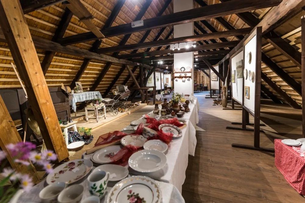 Originální výstava v prostorách Regionálního muzea Nečtiny