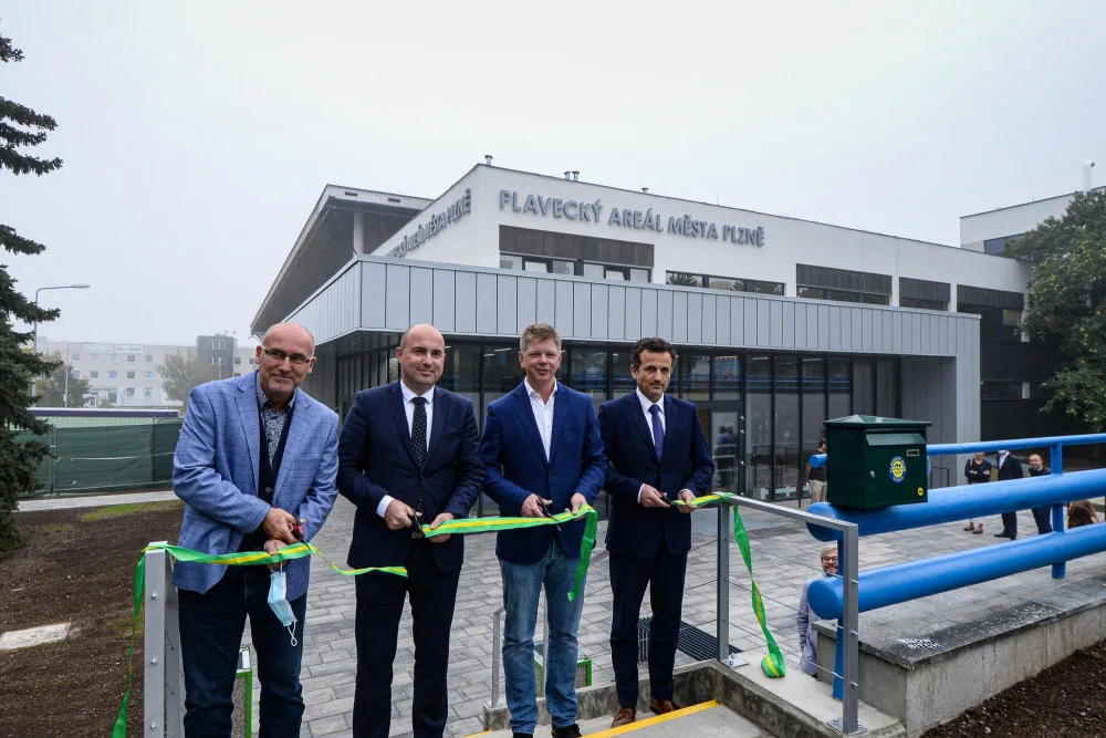 Skončila další etapa rekonstrukce bazénu na Slovanech, návštěvníky čeká větší komfort