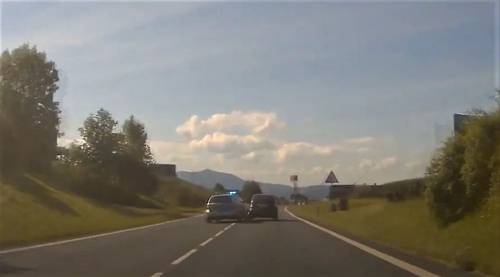 Drogový dealer, kterého policista zastavil bravurním zákrokem při divoké honičce, zásoboval prostitutky pervitinem