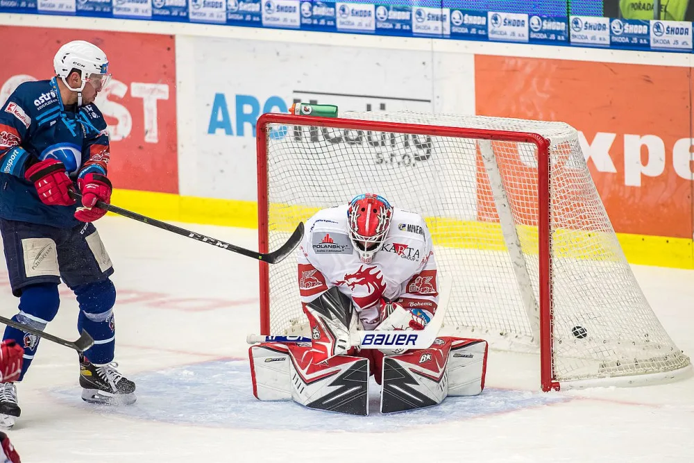 Konečně to vyšlo! Indiáni porazili Třinec drtivým závěrem v poslední třetině 5:0