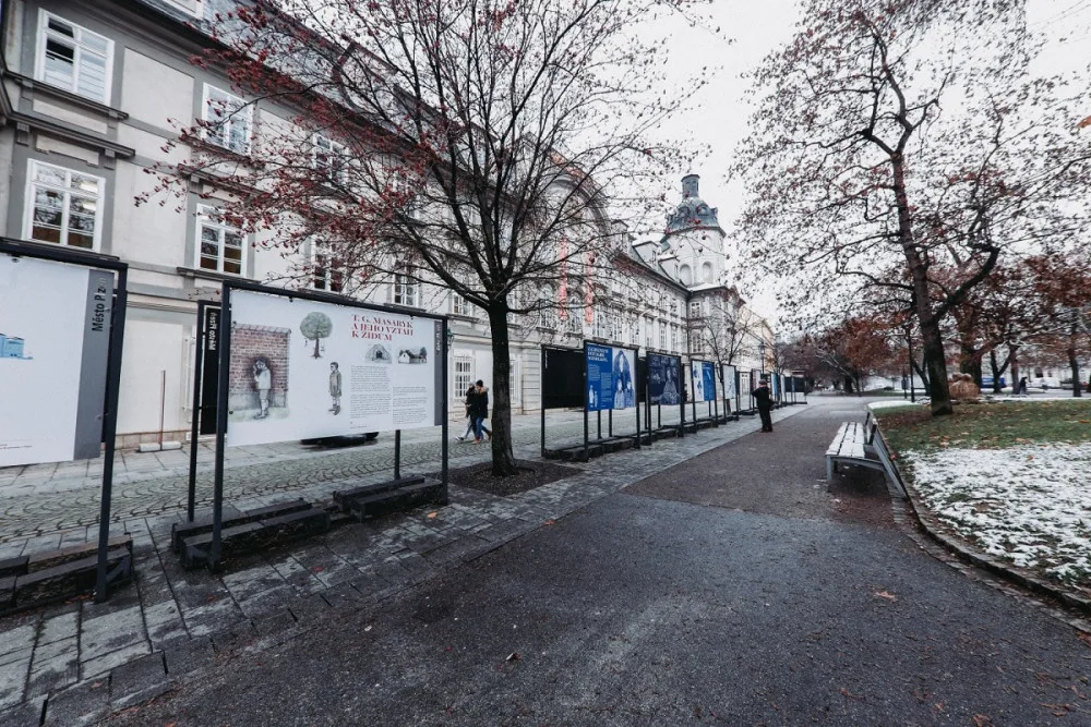 Vývoj česko-izraelské vztahů představují dvě výstavy z pera studentů plzeňské Sutnarky