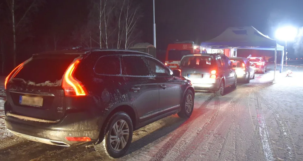 Ranní cestu pendlerů za prací zbrzdilo na hranicích v Plzeňském kraji povinné testování