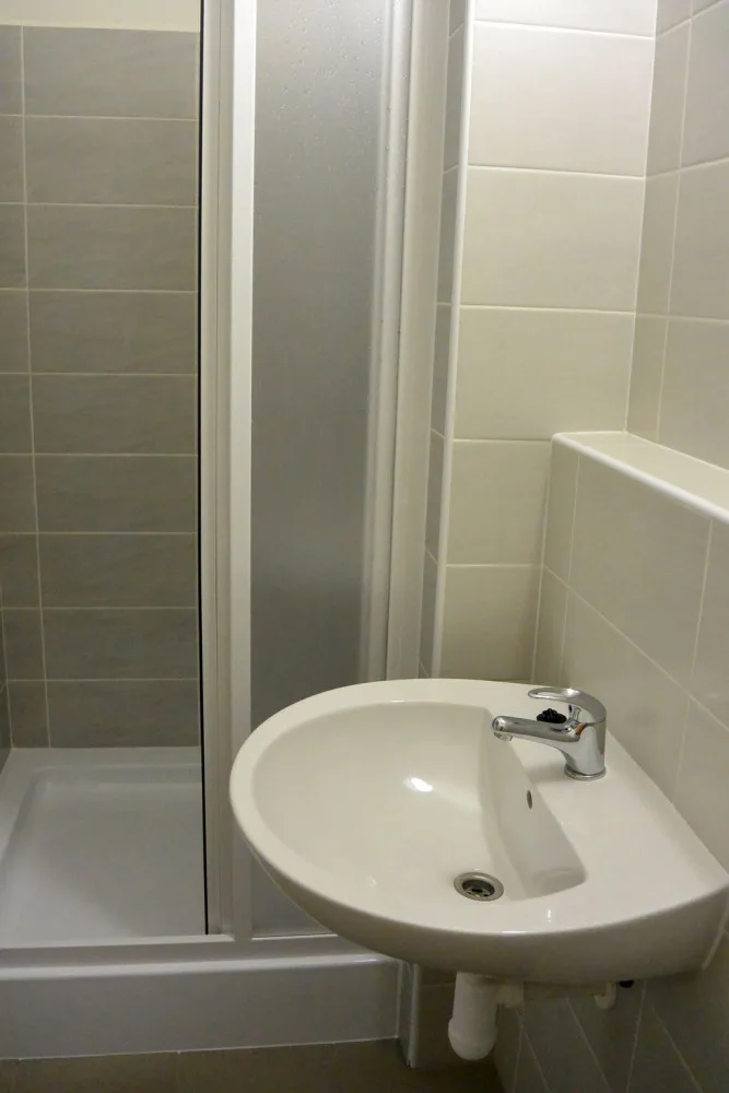 Zrekonstruovaný dům nabízí osm bytů pro sociální bydlení