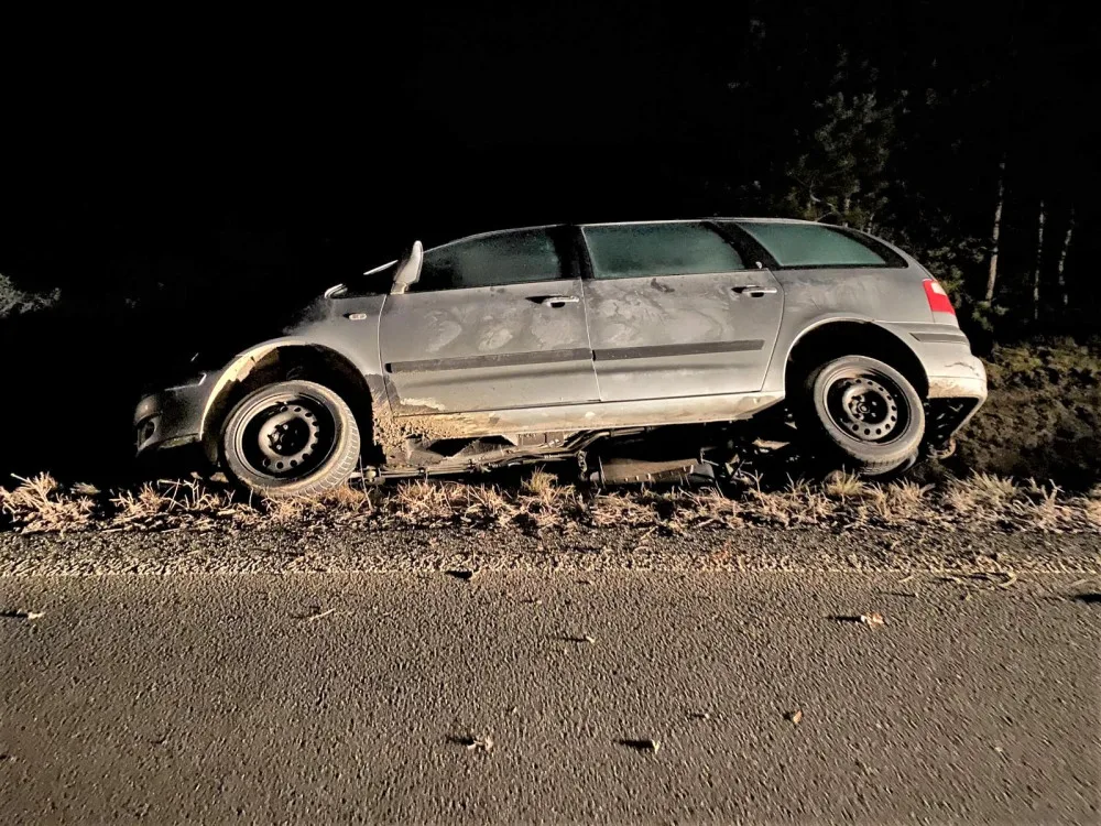 Na začátku byls banální nehoda automobilu