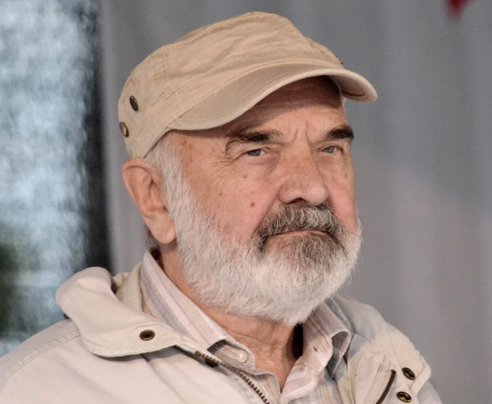 Zdeňka Svěráka, který dnes slaví své 85. narozeniny, proslavil Cimrman i filmy úspěšné nejen v Česku