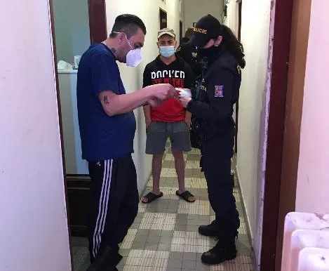 Cizinecká policie provětrala firmu i ubytovny, odhalila zahraniční pracovníky bez patřičných dokladů