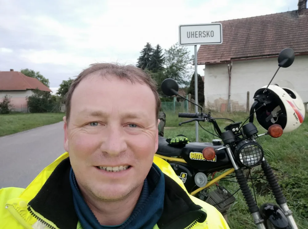 Světoběžník projel na motorce skoro celý svět, přitom nepřekročil hranice republiky