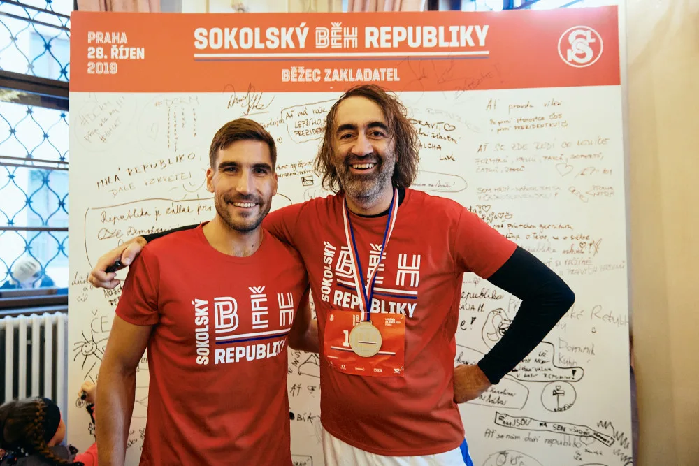 Oslavujte během! Sokolský běh republiky spouští registrace do desítek závodů. Vyberte si ten svůj
