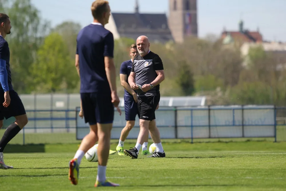 Věřím tomu, že sezona bude ještě úspěšná, říká na nový trenér Viktorie Michal Bílek