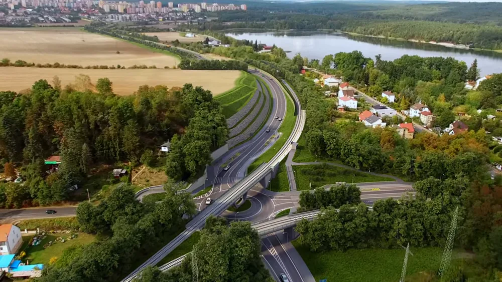 Řidiči vyjedou v sobotu na první část východního okruhu Plzně za 650 milionů