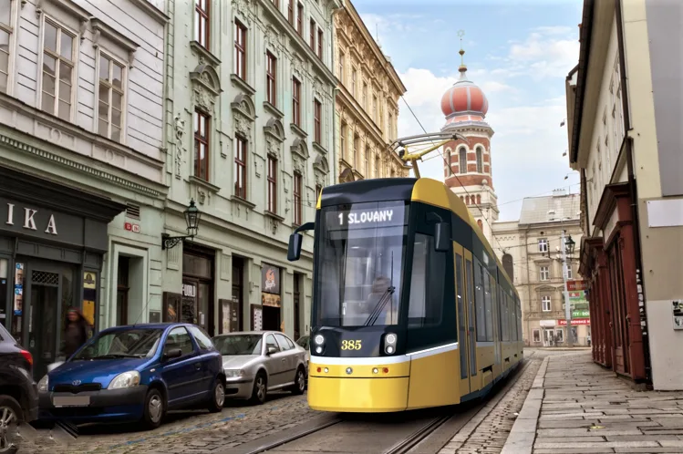 Chytrá tramvaj bez řidiče by měla v Plzni jezdit už od roku 2027