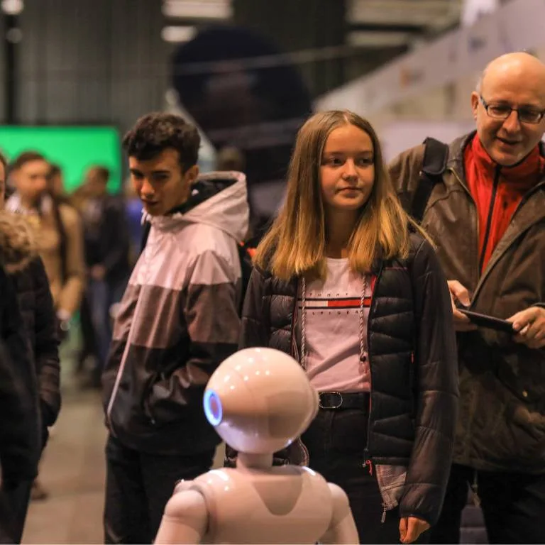 Milovníci moderních technologií se opět dočkají festivalů Dronfest a Inovujeme Plzeň