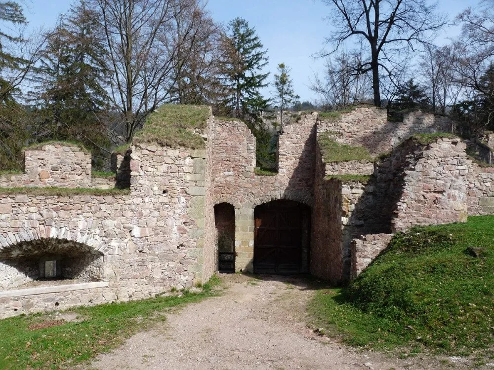 Zřícenina hradu Liticeindy nepřístupných památek