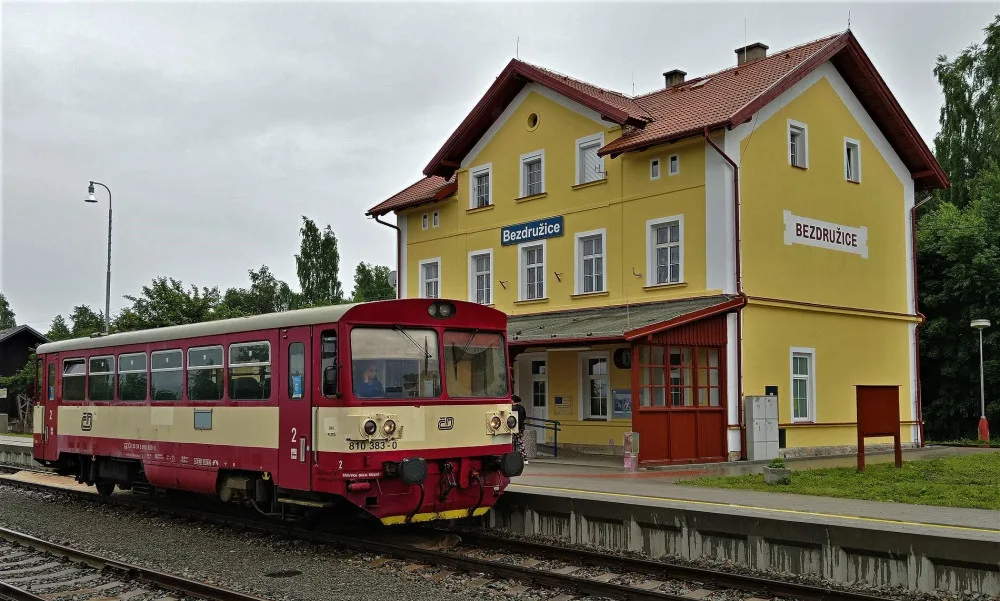 nadrazi Bezdruzice