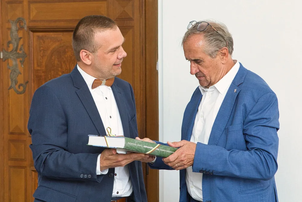 Objeviteli pramenů Amazonky blahopřál k sedmdesátinám primátor Martin Baxa
