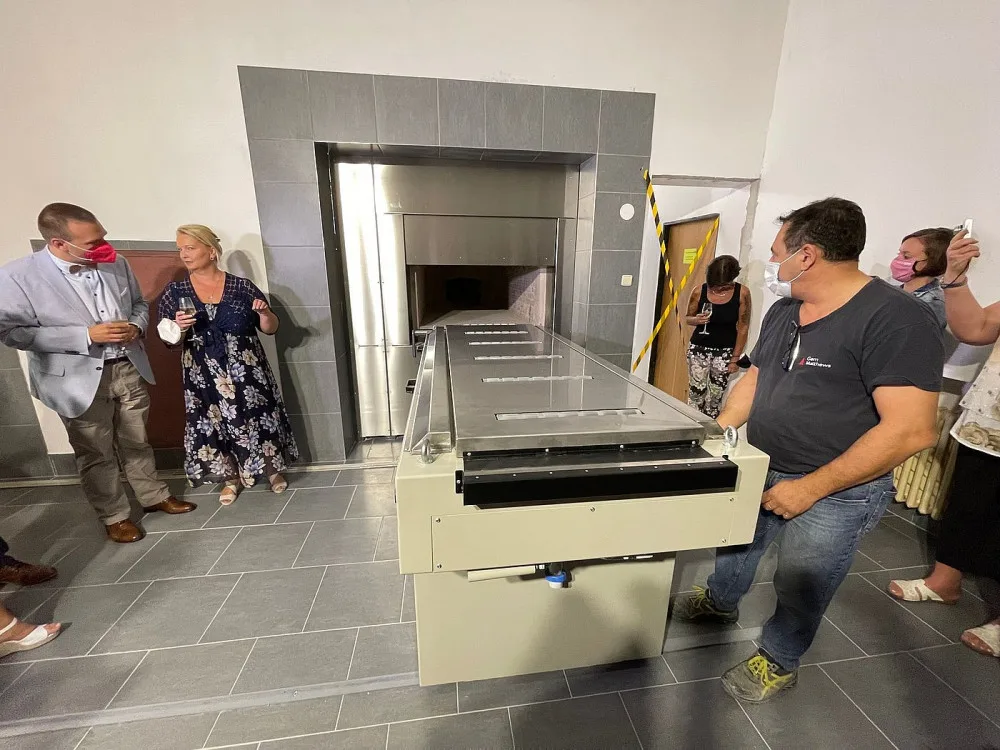 Hned tři nové kremační pece pořídilo město Plzeň, za jediný den dokáží zpopelnit až 48 těl