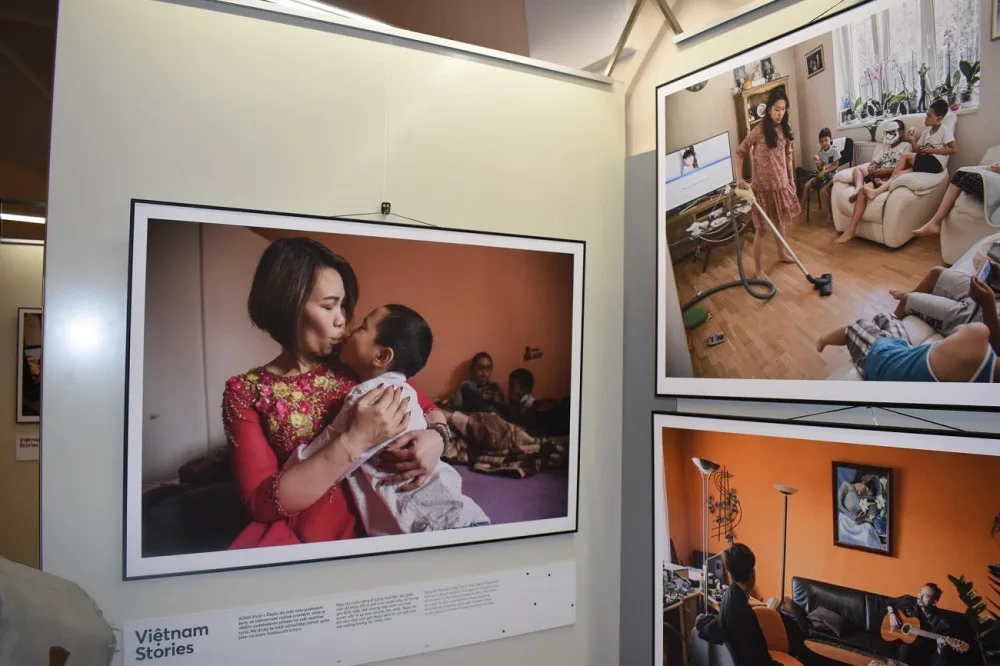 Vietnamce mají Češi spojené s večerkami a obchody, výstava se snaží ukázat jejich tradice a oslavy
