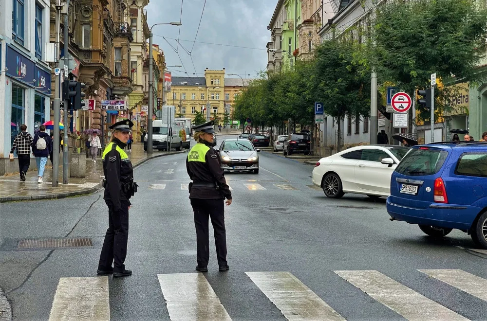 Žádné osobní auto přes strážnice městské policie neprojede