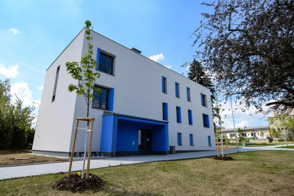 Seniorům i mladým rodinám už slouží byty v lokalitě Zátiší