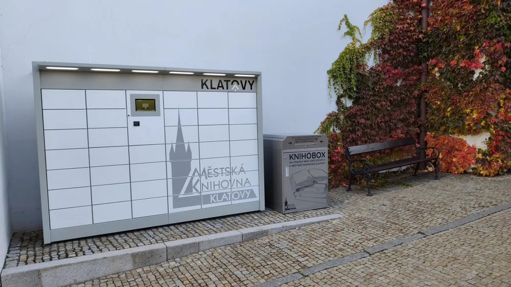 Bezkontaktní půjčování knih zajistí knihobox, ten klatovský je prvním svého druhu v Česku