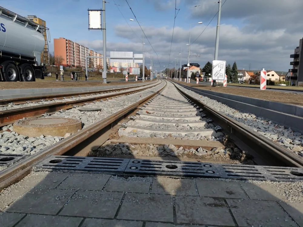 Končí tříměsíční výluka, na tramvajovou trať linky číslo 1 v Bolevci se vrací běžný provoz