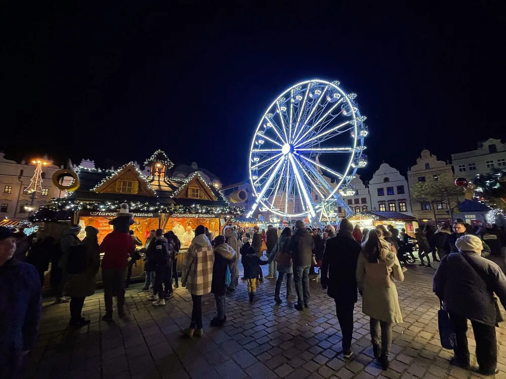 Zahájení adventních trhů vzali Plzeňané útokem, největším trhákem je milované i nenáviděné ruské kolo