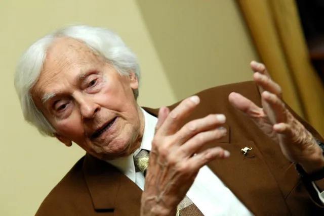 Do cestovatelského nebe odešla legenda, ve věku 102 let zemřel Miroslav Zikmund