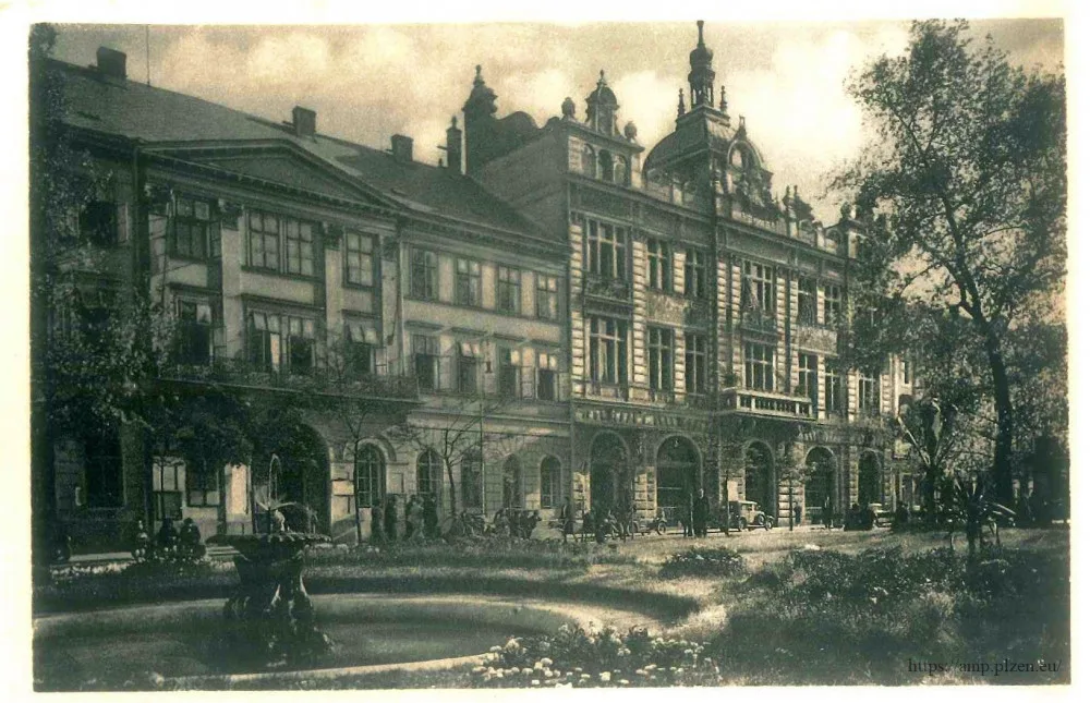 Měšťanská beseda kolem roku 1940, foto: Archiv města Plzně