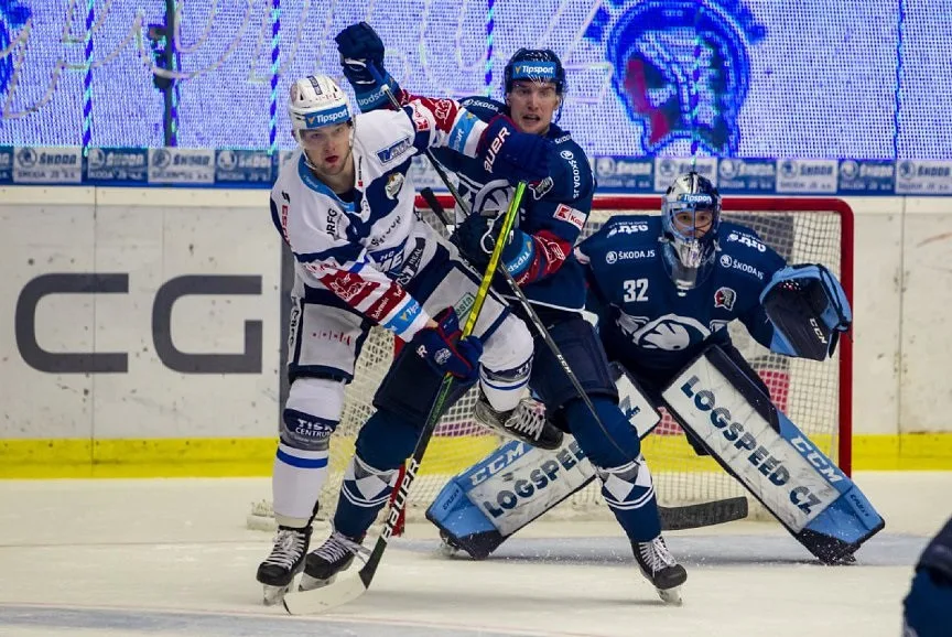 Plzeň díky hattricku Martina Langa zdolala v hokejové extralize Kometu 6:3