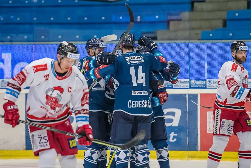 Hokejisté Plzně díky dvěma využitým přesilovkám zdolali Olomouc 2:1