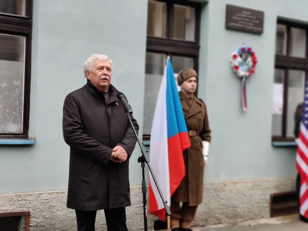 Na Pravomila Raichla zavzpomínal také režisér a senátor Václav Chaloupek