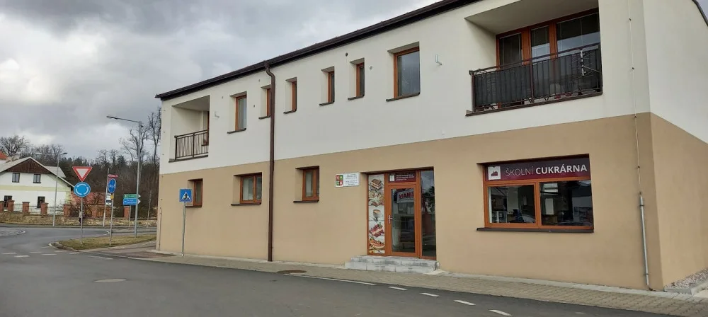 Milovníci sladkého mohou v Horšovském Týně ochutnat zákusky od budoucích cukrářů
