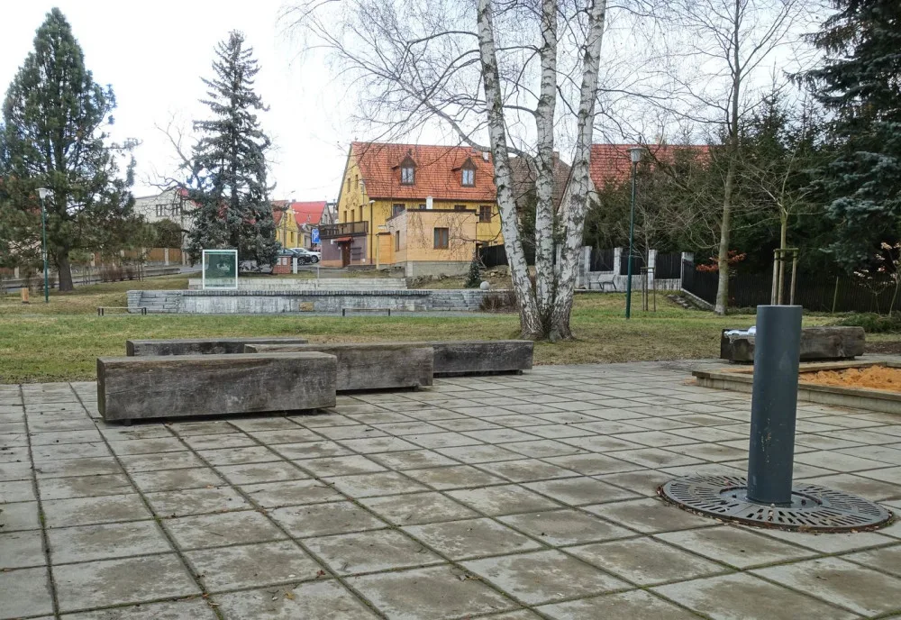 Obyvatelé plzeňské Doubravky rozhodli, park v Červeném Hrádku ponese název Hrádecký