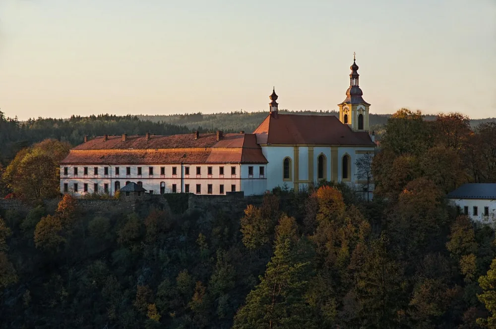 Klášter v Rabštejně nad Střelou