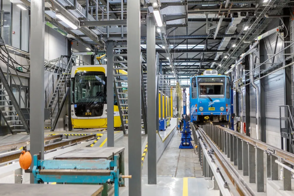 Plzeňské tramvaje už využívají největší objekt modernizované vozovny za 1,7 miliardy korun