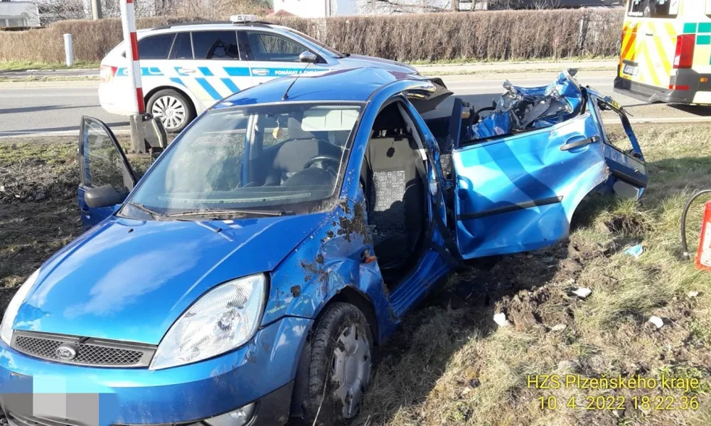 Nedělní nehoda na železničním přejezdu