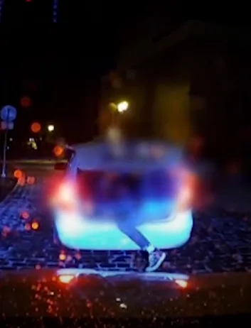 VIDEO: Taxikář nechal nastoupit trojici přebývajících pasažérů do kufru u svého auta a společně odjeli