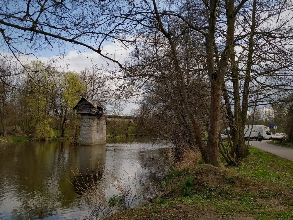 Okolo chaloupky už se něco chystá foto: Michaela Petříková/Výlety po Plzeňském kraji