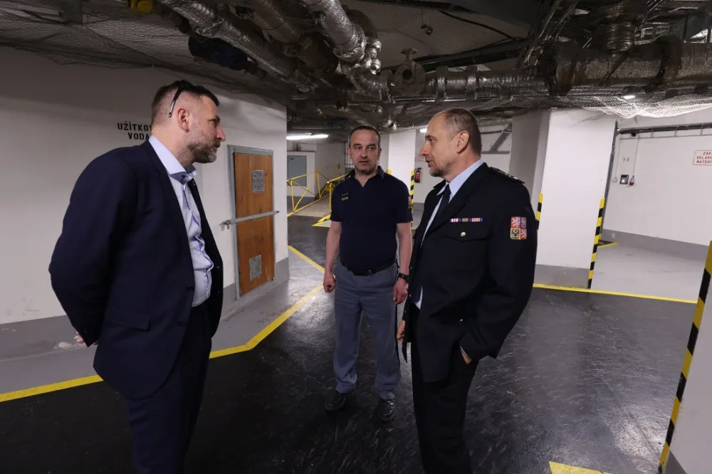Hejtman Rudolf Špoták v rámci spolupráce s Věznicí Plzeň navštívil její prostory a setkal se se zástupci vedení zařízení