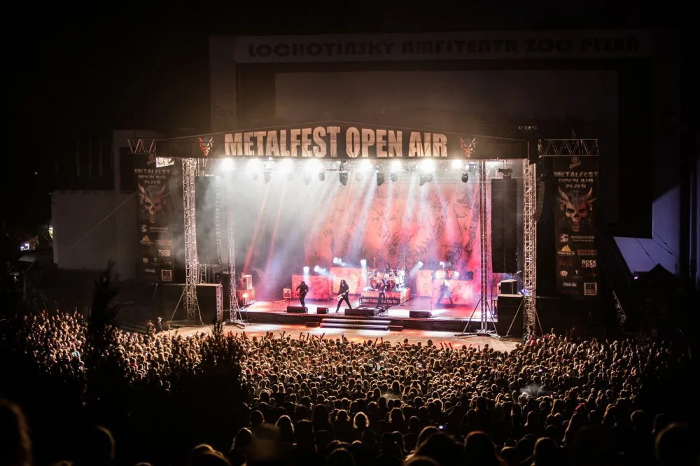 Na letošním METALFESTU nebudou chybět oblíbené AUTOGRAMÍÁDY účinkujících kapel!