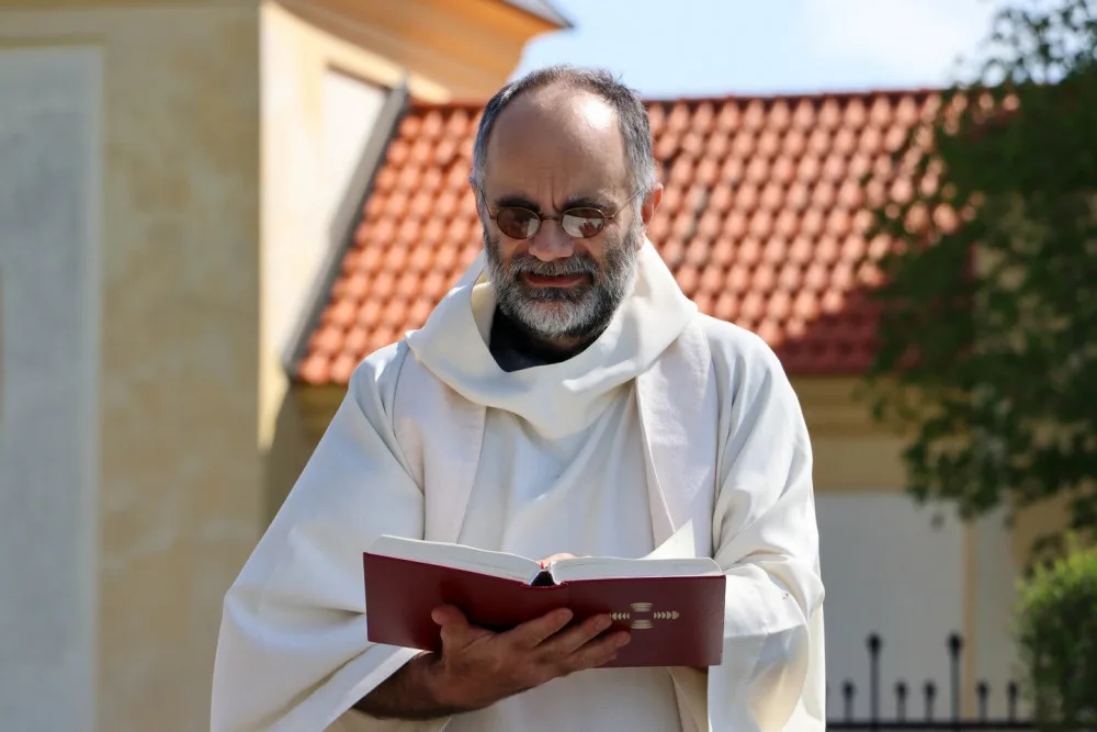 Generálním vikářem Diecéze Plzeňské se stane Petr Hruška, syn zakladatele slavné Meditační zahrady